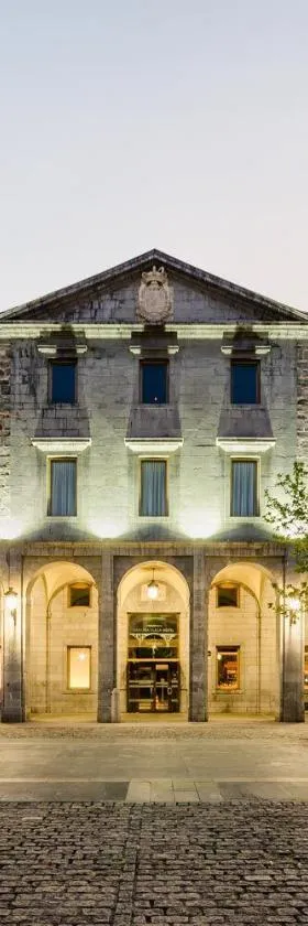 Hotel Balneario Orduña Plaza，位于奥尔杜尼亚的酒店