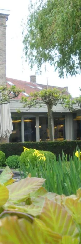Amaryllis Hotel Veurne，位于弗尔内的酒店