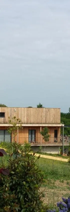 Gîte Chez EVA，位于勒比松德卡多恩的酒店
