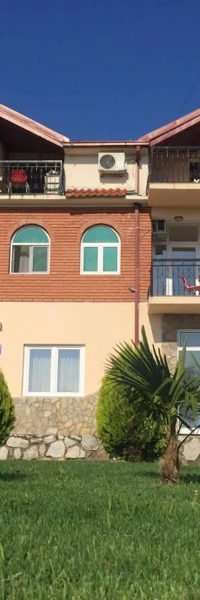 Apartmani Alex Beach，位于斯塔多伊兰的酒店