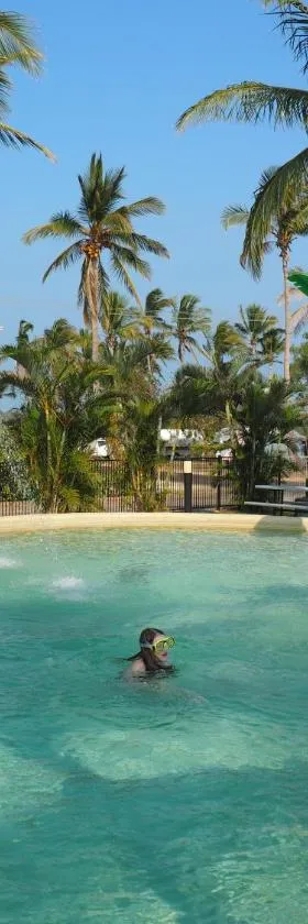 Bowen Holiday Park，位于鲍恩的酒店