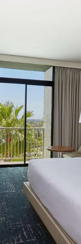 Hyatt Regency Newport Beach West，位于纽波特海滩的酒店
