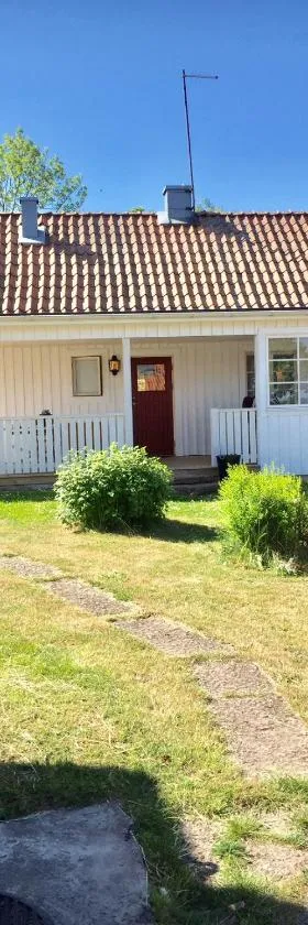 Farbror Alfreds Stuga Sjöutsikt，位于雪平斯维克的酒店