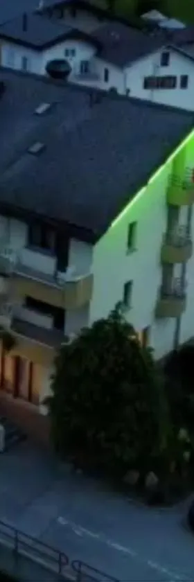 中央酒店，位于阿加恩的酒店