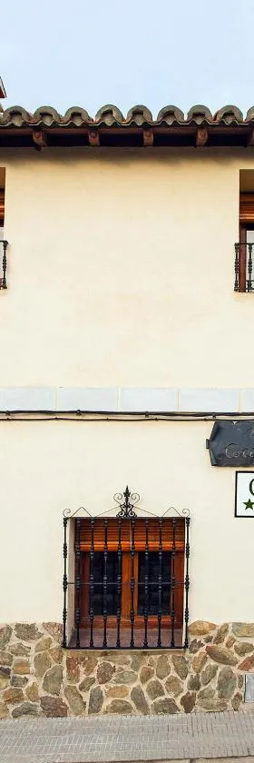 Casa rural El Corralón，位于Hinojal的酒店