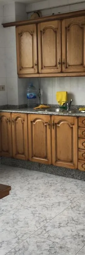 Xabarin Apartment，位于Abadín的酒店