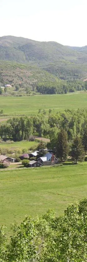 Rolling R Guest Ranch，位于Meeker的酒店