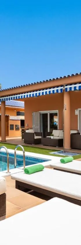Maravillosa Villa de Lujo con Piscina Privada，位于圣地亚哥港的酒店
