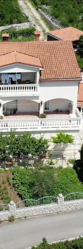 Apartments Dida moj，位于斯姆里卡的酒店