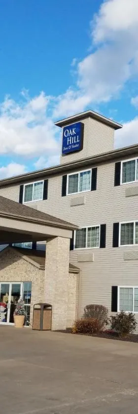 Oak Hill Inn & Suites，位于Canton的酒店