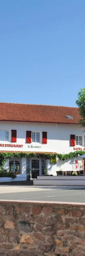 Hotel Restaurant du Fronton - Maison Bonnet，位于伊特萨苏的酒店