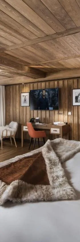 Hôtel Barrière Les Neiges Courchevel，位于谷雪维尔的酒店