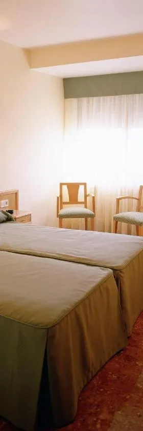 恰内酒店，位于普埃布拉-德阿里冯德的酒店