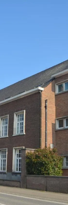 KLOOSTERSTRAAT40，位于Zottegem的酒店