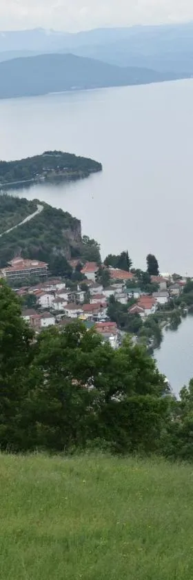 Shoposki Guest House，位于奥赫里德的酒店