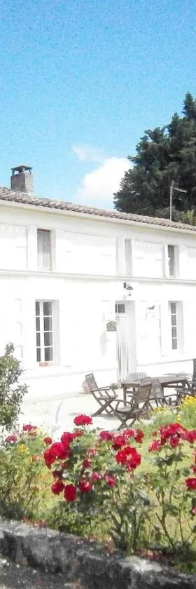 Le Charhido，位于Saint-Fort-sur-Gironde的酒店