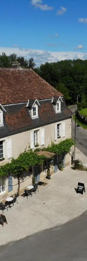 La Petite Auberge，位于Carennac的酒店