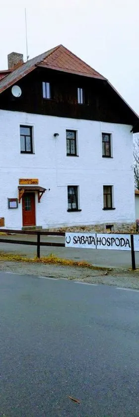 Penzion Vozzýk，位于诺维胡特的酒店