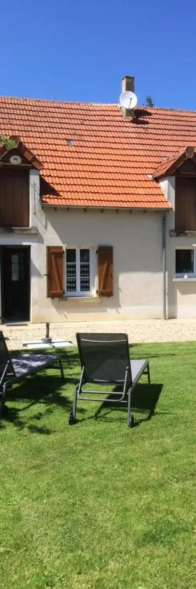 GITE DE FRANCE "A l'essentiel"，位于Sidiailles的酒店