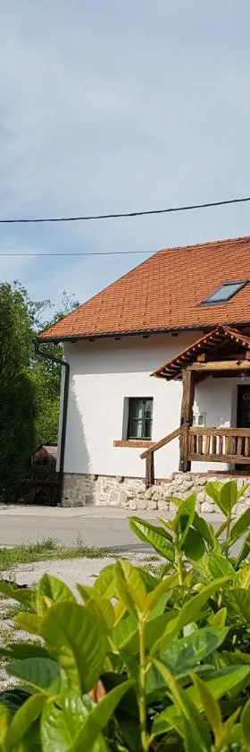 Brandy House Hedonica，位于Otruševec的酒店