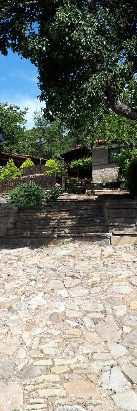 扎寇瓦卡什塔旅馆，位于泽拉夫纳的酒店