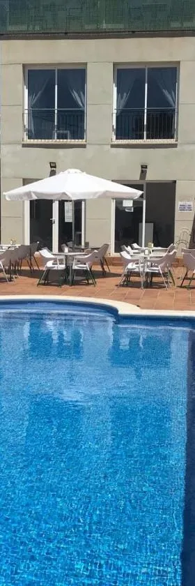 Hotel Sant Jordi，位于塞古德卡拉斐的酒店