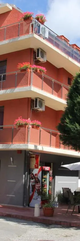 Aparthotel Elly，位于帕莫瑞的酒店