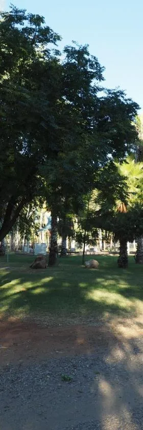 Heritage Caravan Park，位于艾利斯斯普林斯的酒店