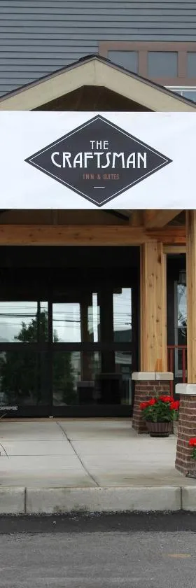 工匠旅馆及套房，位于Fayetteville的酒店
