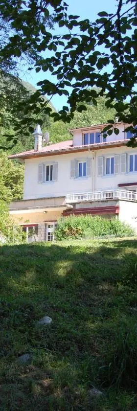 Joly Saint Sauveur，位于Villard-Saint-Sauveur的酒店