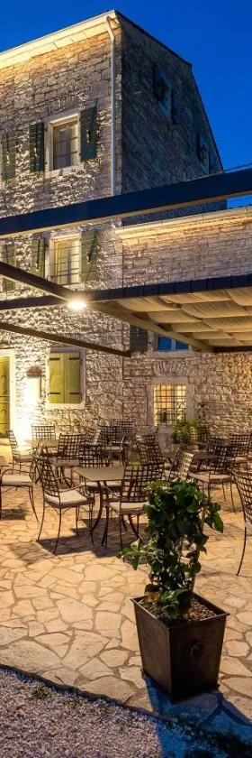 Relais and Wine San Tommaso，位于巴莱的酒店