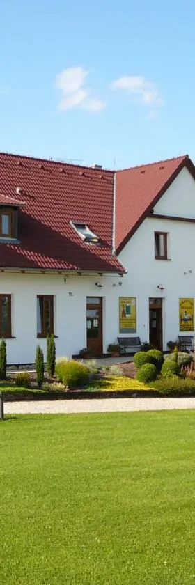 普拉克缇克克鲁姆洛夫旅馆，位于Přísečná的酒店