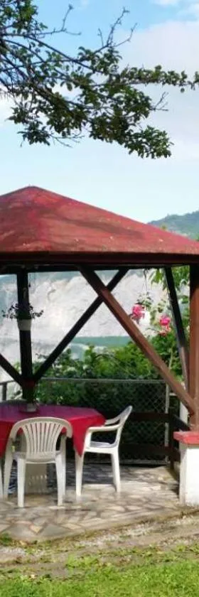 Melnicani, Breathtaking view，位于德巴尔的酒店