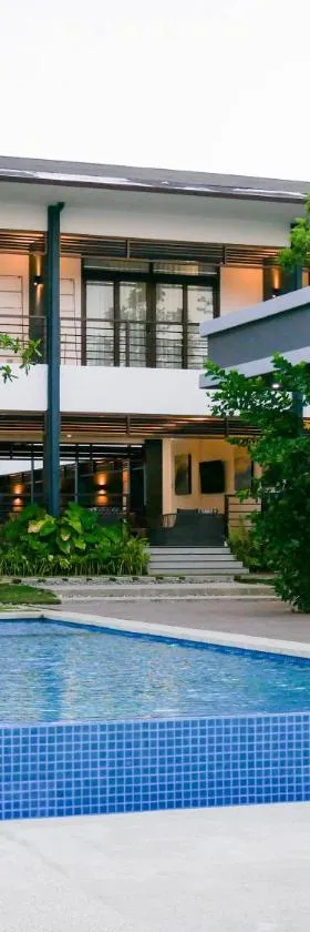 Huni Sicogon，位于Carles的酒店