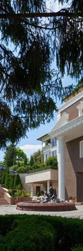 Erla Villa Boutique Hotel，位于埃格尔的酒店