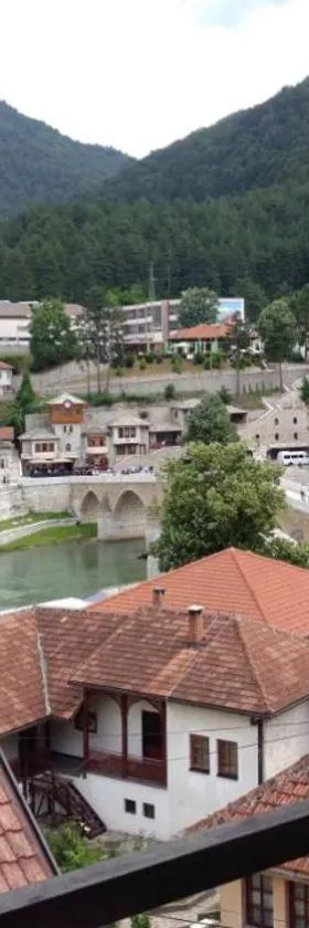Kamena Ćuprija，位于科尼茨的酒店