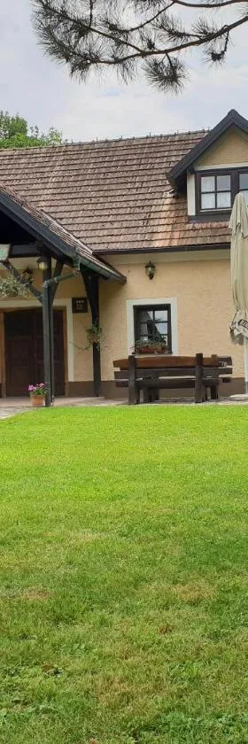 Seoski turizam Sumak，位于Miljana的酒店
