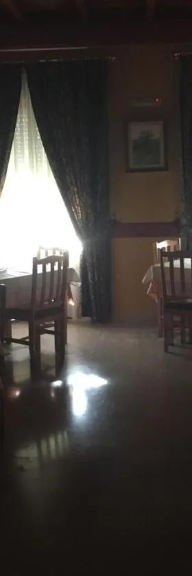 Hostal Moraleda **，位于Piedrabuena的酒店