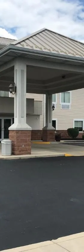 Randolph Inn and Suites，位于Winchester的酒店