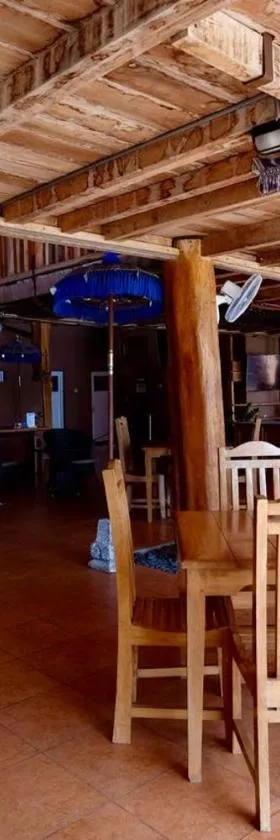 Mario Hotel and Cafe，位于Weetebula的酒店