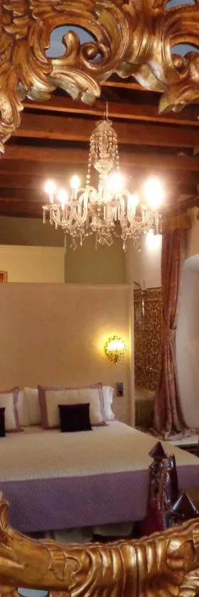 Hotel Boutique Nueve Leyendas，位于乌贝达的酒店
