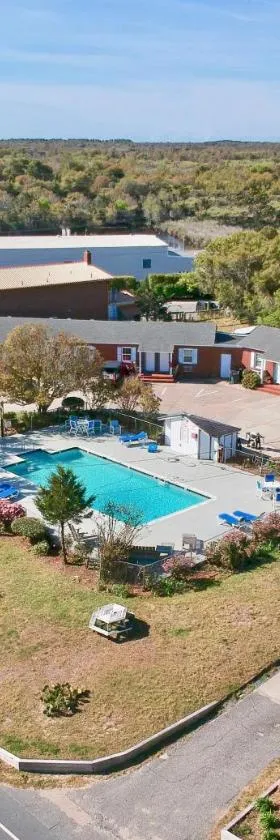 Cape Pines Motel，位于巴克斯顿的酒店
