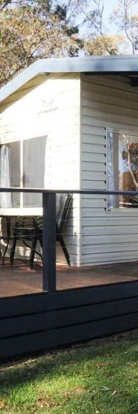 Euroa Caravan Park，位于尤罗亚的酒店