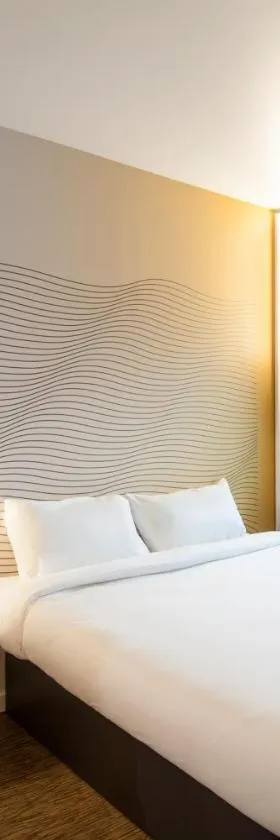 B&B HOTEL Paris Gennevilliers Asnières，位于热讷维耶的酒店