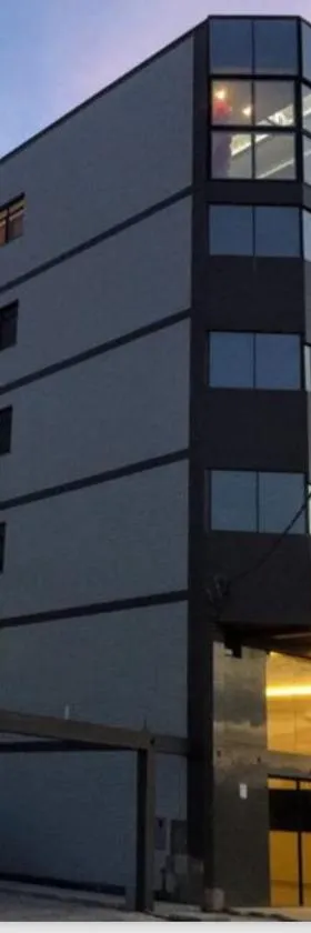 Village Plaza Hotel，位于巴巴塞纳的酒店