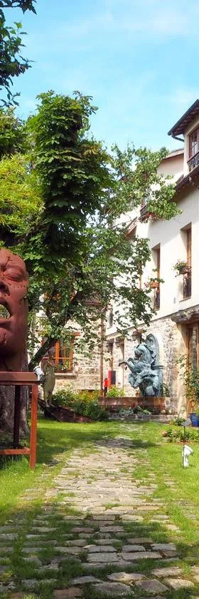 Besharat Gallery & Museum，位于巴比松的酒店