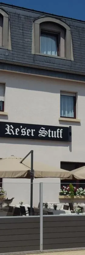 瑞赛尔斯达夫酒店，位于勒瑟的酒店