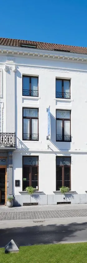 阿斯特丽德皇家酒店，位于阿尔斯特的酒店