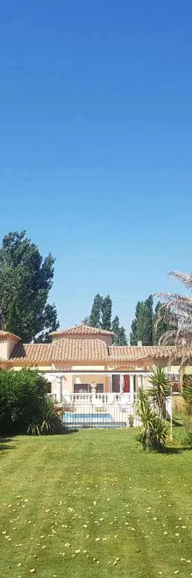 les alicantes，位于Coursan的酒店