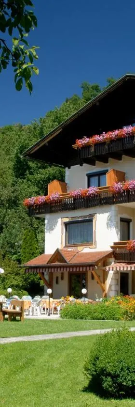 B&B Pension Karlsdorfer Hof，位于塞博登的酒店